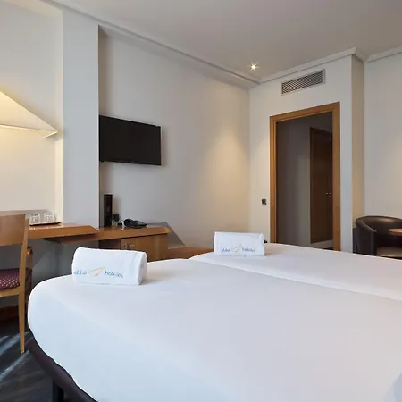 Abba Sants Ξενοδοχείο 4*