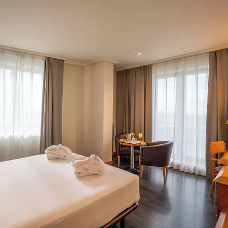 Ξενοδοχείο Abba Sants 4*